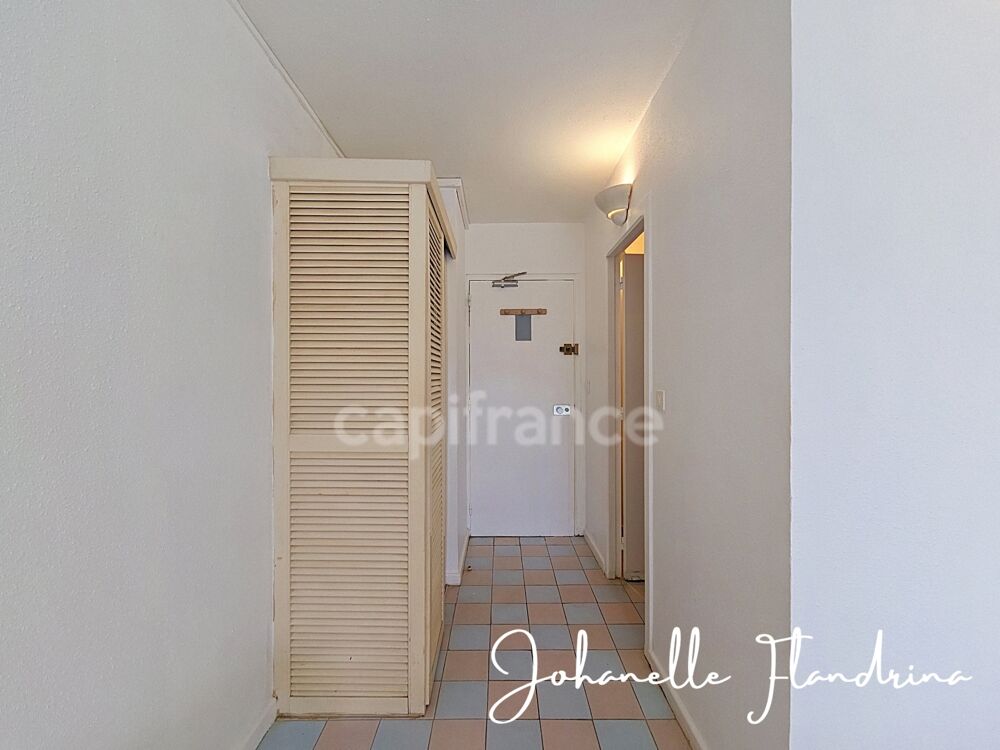 Vente Appartement Saint-François - Studio avec terrasse à rénover, à deux pas de la Marina Saint francois