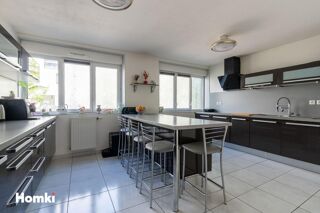  Duplex/triplex à vendre 6 pièces 106 m²