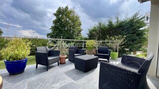  Maison  vendre 8 pices 241 m