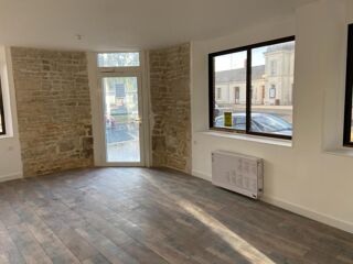 Location Appartement AU COEUR DE LUCON AVEC RAMPE ACCES ET FONTIONNALITE PMR APPARTEMENT RENOVE T2/1 CHAMBRE TRES COSY Lucon