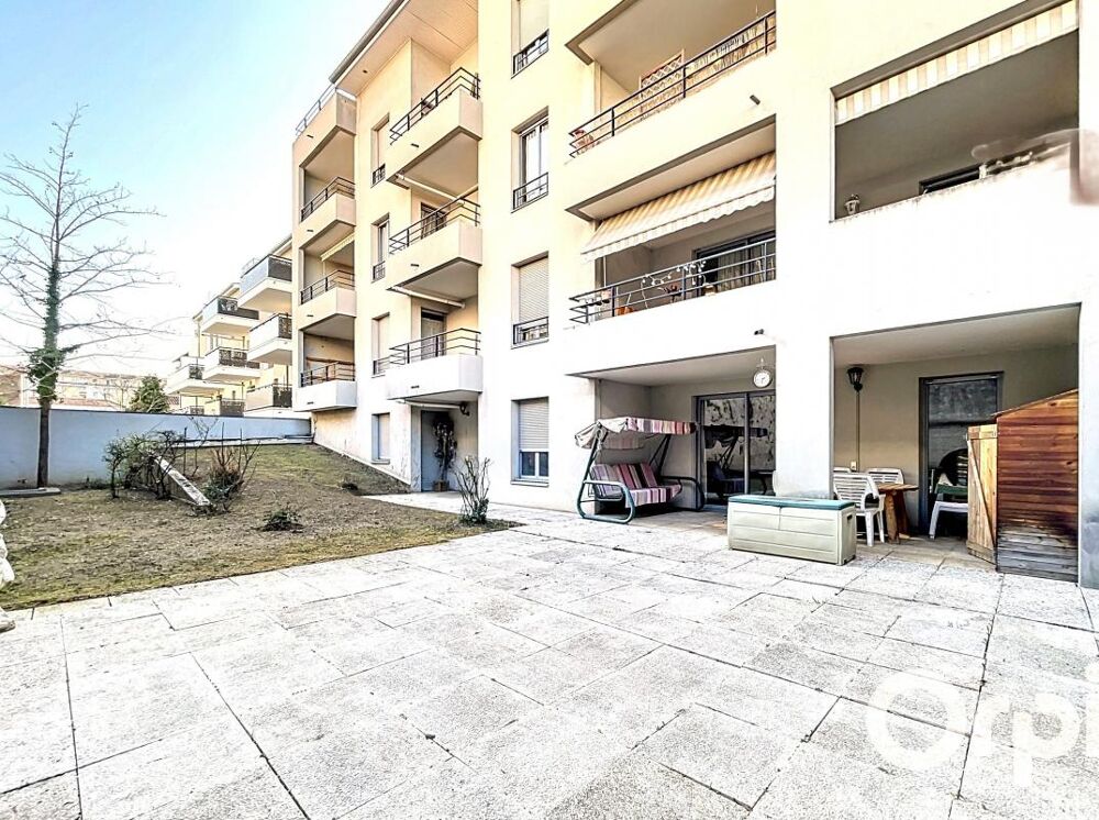 Vente Appartement T5 en Rez-de-jardin Villeurbanne