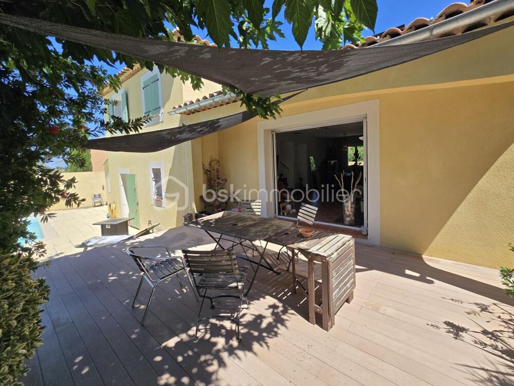 Vente Maison MAISON 121 m² – 4 CHAMBRES – 2 SDB – PISCINE – GARAGE – SANS VIS-À-VIS – TERRAIN 700 m² – DPE B Gignac la nerthe