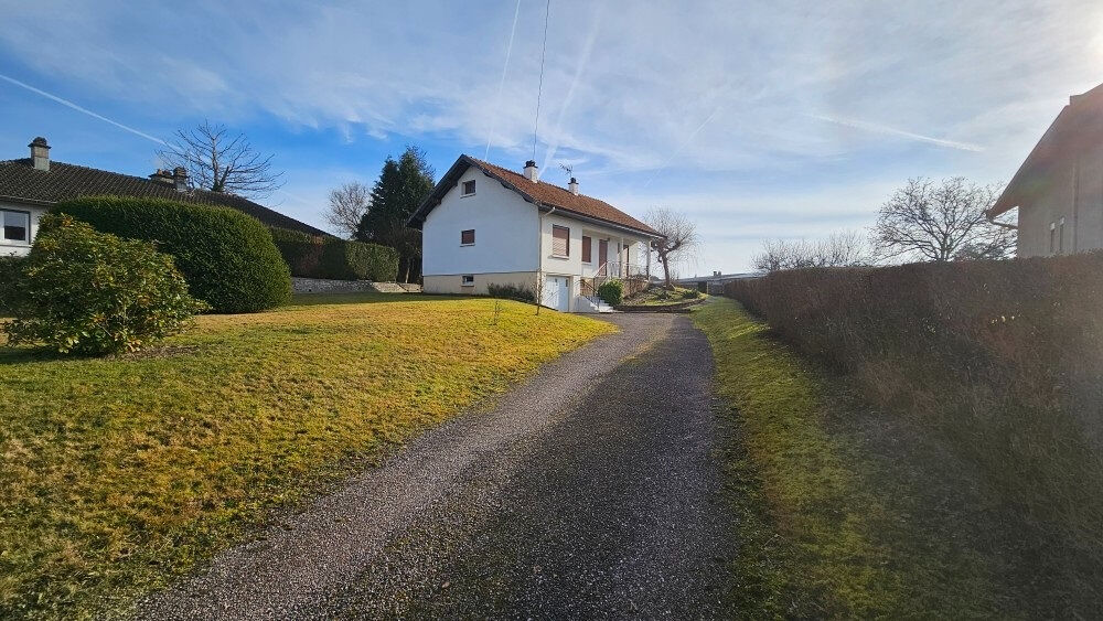 Opportunité rare à Darney Maison 5 pièces, jardin & double garage
