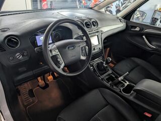 Galaxy II 2.2 TDCI 200 FAP Titanium 2011 occasion 77250 Moret Loing Et Orvanne