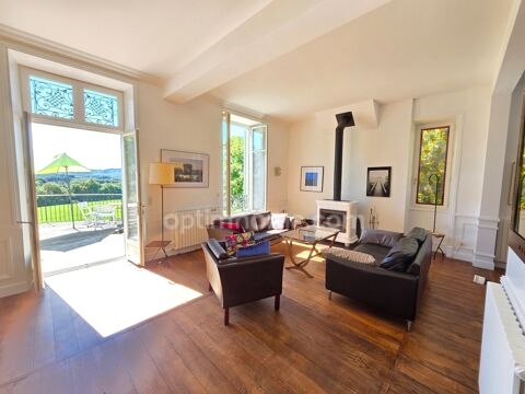   A 15 MN DE SAINT LEONARD DE NOBLAT SUPERBE MAISON DE MAITRE RENOVEE SUR MAGNIFIQUE PARC ARBORE DE 6 HA Maison - 10 pice(s) - 268 m