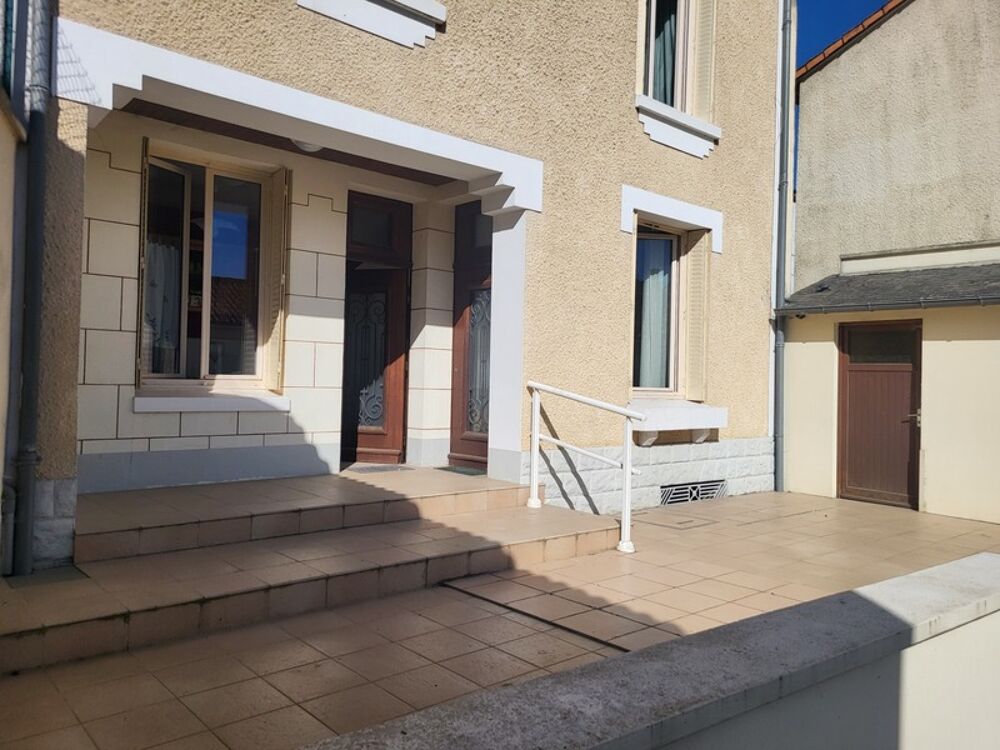 Maison à vendre 5 pièces AIRVAULT (79) TERRAIN 148 m²