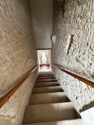  Propri�t�/ch�teau � vendre 7 pi�ces 206 m�