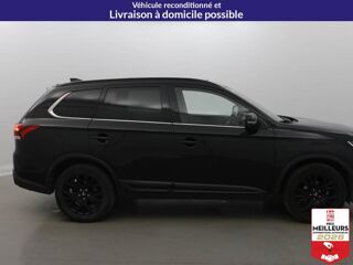 Outlander DI-D 150 4WD Black Collection +Toit 2018 occasion 10150 Lavau