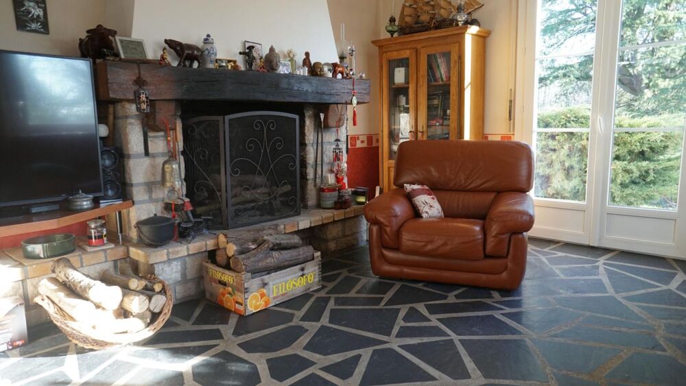 Vente Maison Maison Familiale 8 pièces 200m² sur sous sol total Forges les bains