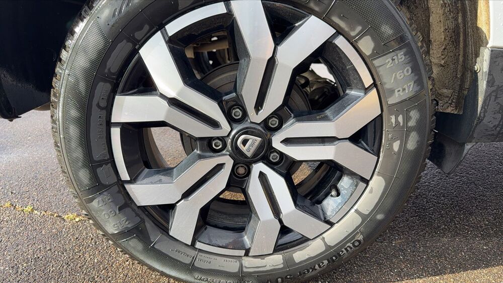 Duster 1.5 Blue dCi 115 4x2 Prestige + 2022 occasion 54000 Nancy