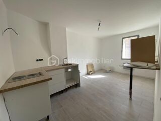  Immeuble à vendre 6 pièces 150 m²