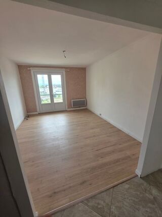  Appartement à louer 3 pièces 55 m²