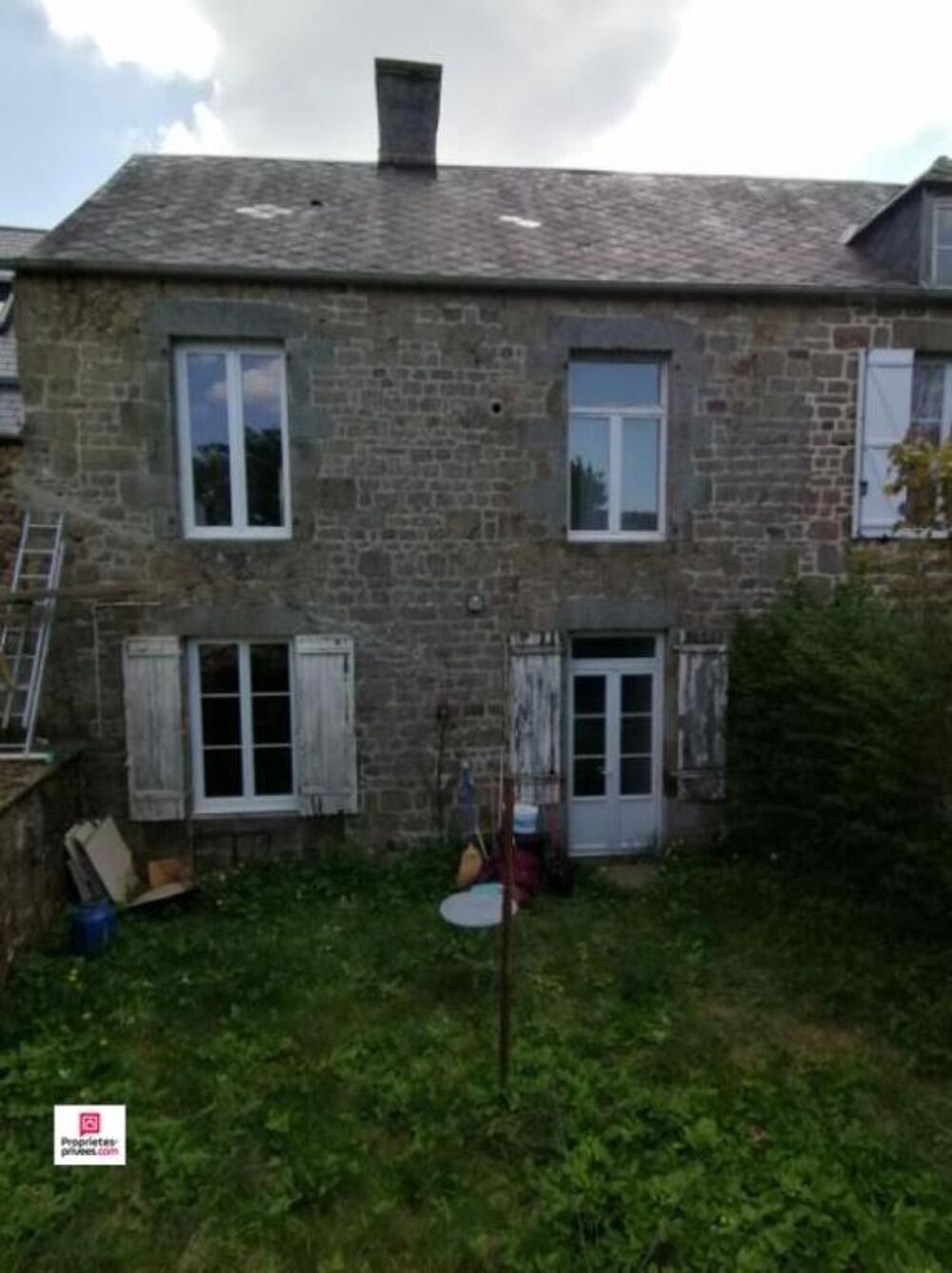 Vente Maison CARROUGES (61320) Maison de bourg, 4 pièces, 3 chambres , 75 m2 environ PRIX  35500  honoraires 12,70% inclus à la charge de l'a Carrouges