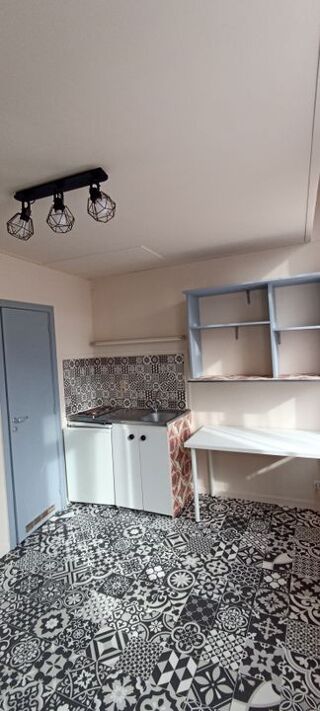  Appartement à louer 1 pièce 18 m²
