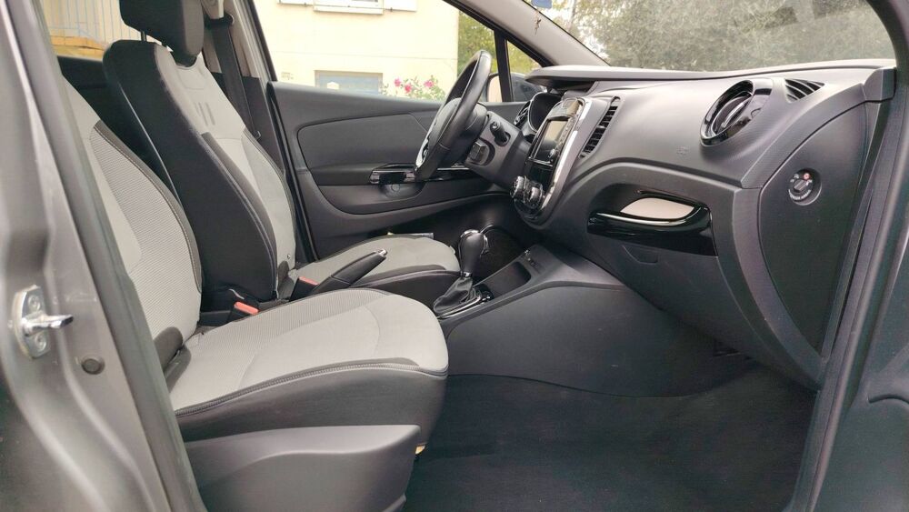 Captur 1.5 DCI ENERGY 90 Intens 2015 occasion 79000 Niort