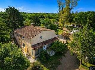  Maison à vendre 8 pièces 235 m²