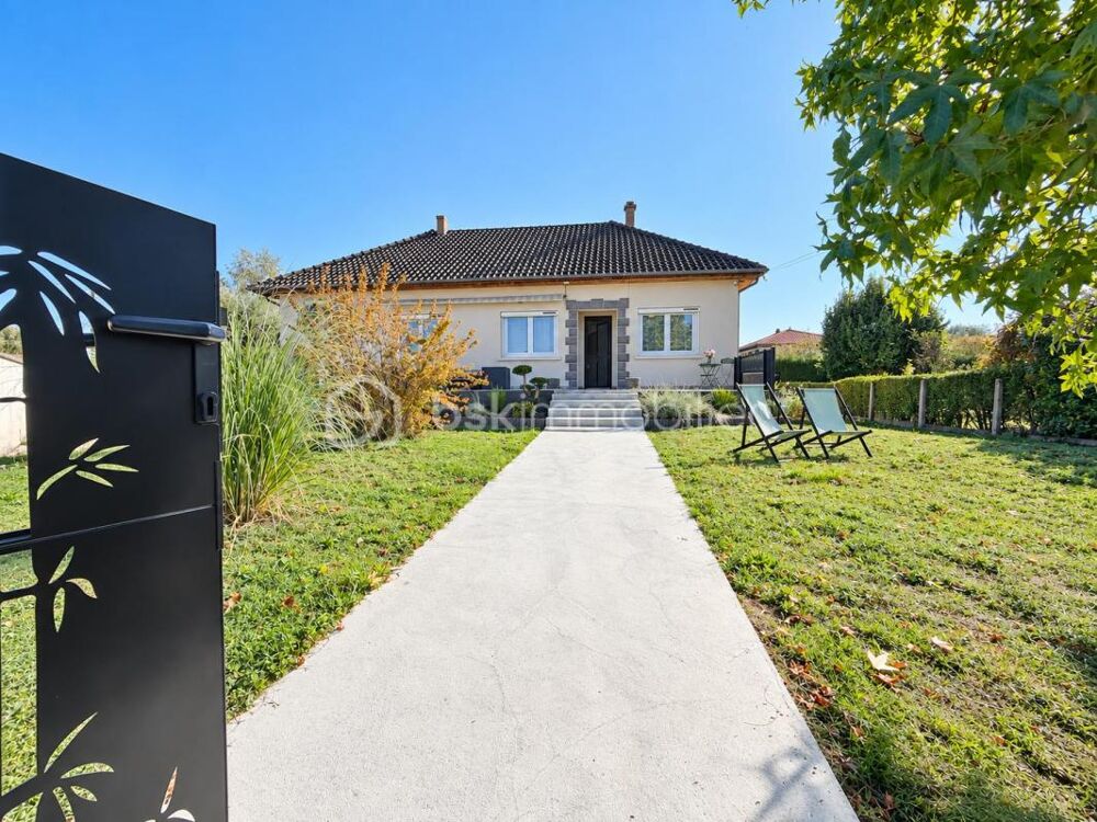 Vente Maison Maison 125 m² - 3 chambres - Jardin - Garage 50 m² Randan