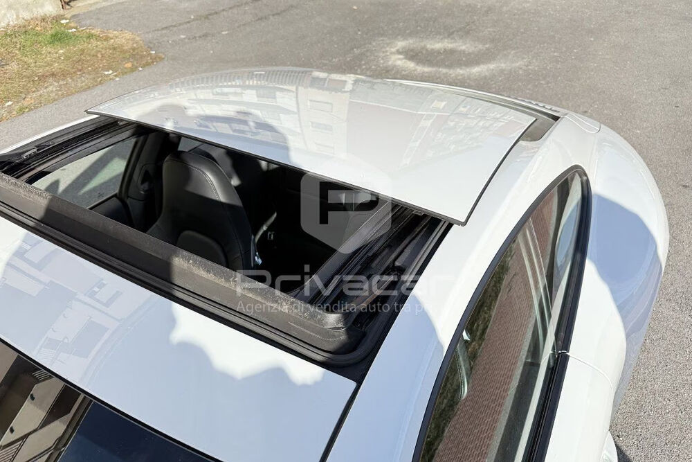 911 3.0 Carrera 4 Coup&eacute; 2017 occasion 33000 Bordeaux