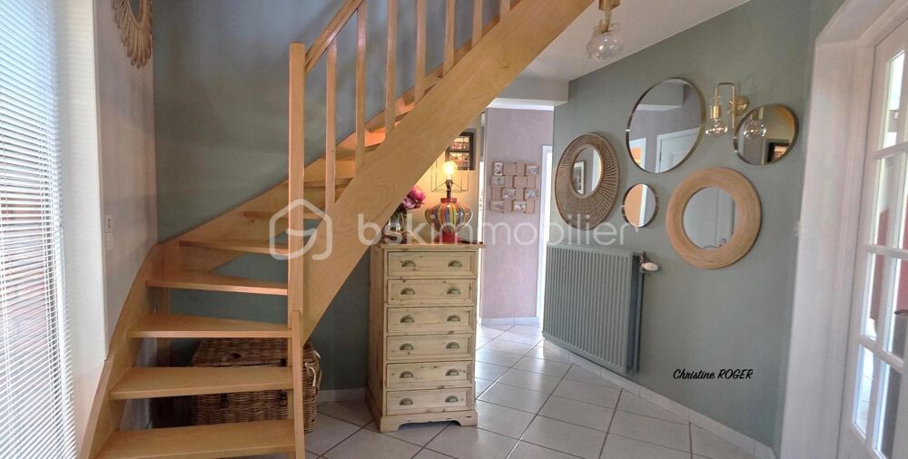 Vente Maison GENECH – MAISON INDIVIDUELLE  – 185 m² – 5 CHAMBRES – TERRAIN DE 1 042 m² Genech