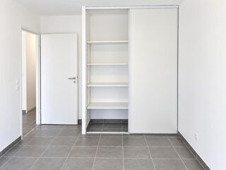  Appartement à louer 2 pièces 46 m²