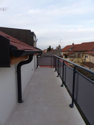  Appartement à louer 3 pièces 60 m²