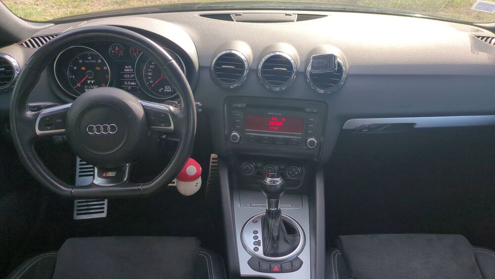 TT II 2 TFSI 211 S-Tronic 6 S line - Automatique 2010 occasion 44330 Vallet