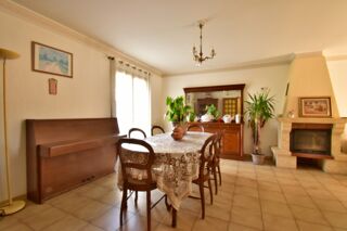  Villa à vendre 6 pièces 143 m²