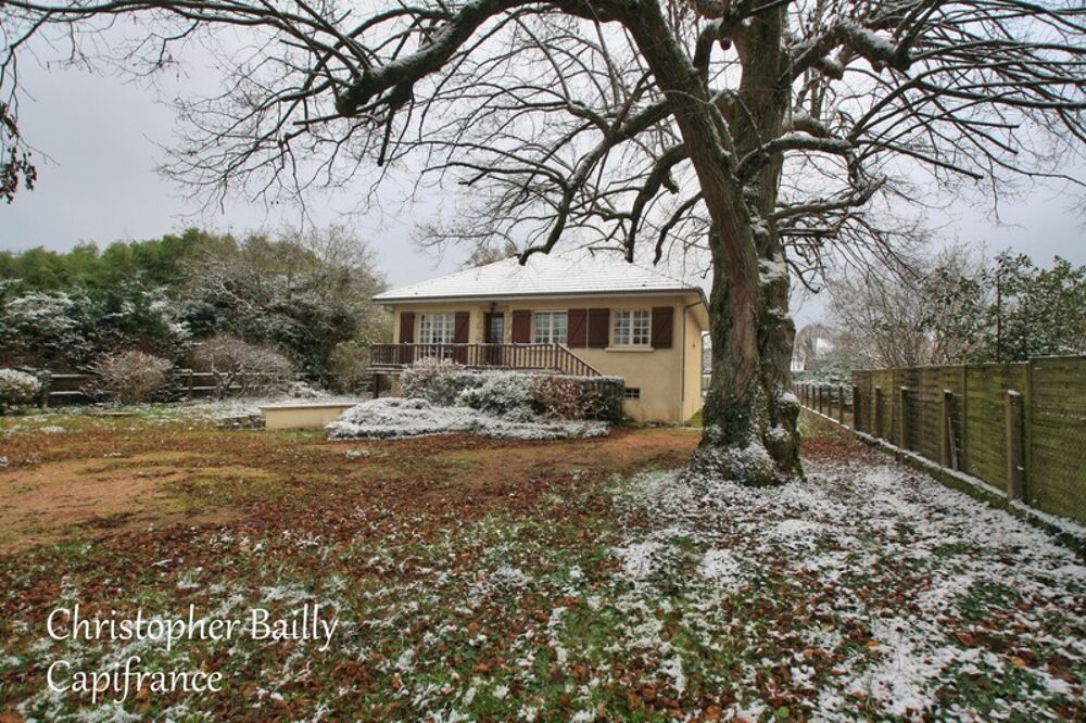 Vente Maison Maison 3 chambres, avec véranda, sur un terrain clos de 1250 m² Diou