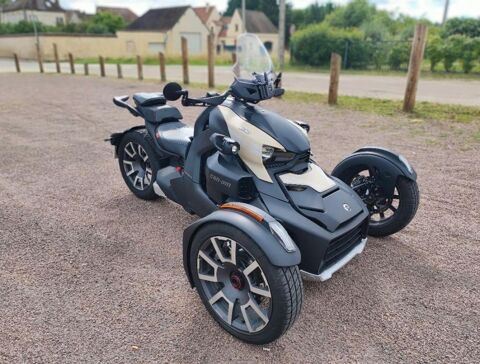 Moto Moto 2020 occasion Nanterre 92000