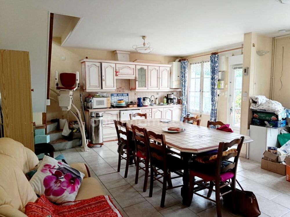 Vente Maison MAISON - 4 PIECES - 3 CHAMBRES - AVEC GARAGE – À PROXIMITÉ DE LA MER - DONVILLE-LES-BAINS Donville les bains