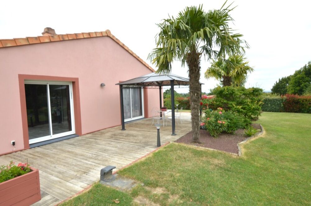 Vente Maison DEP (49)  a vendre tres belle maison familliale  6 pièces  plain pied - BOTZ-EN-MAUGES · Botz en mauges