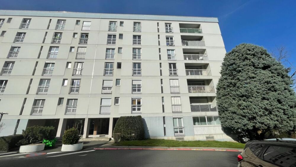 Vente Appartement Saint Etienne 42100 Appartement 46m² 3 pièces une chambre une cave Saint etienne