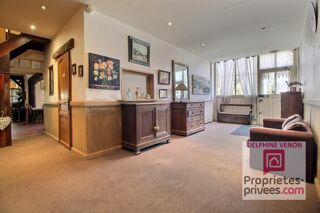  Maison à vendre 15 + pièces 571 m²