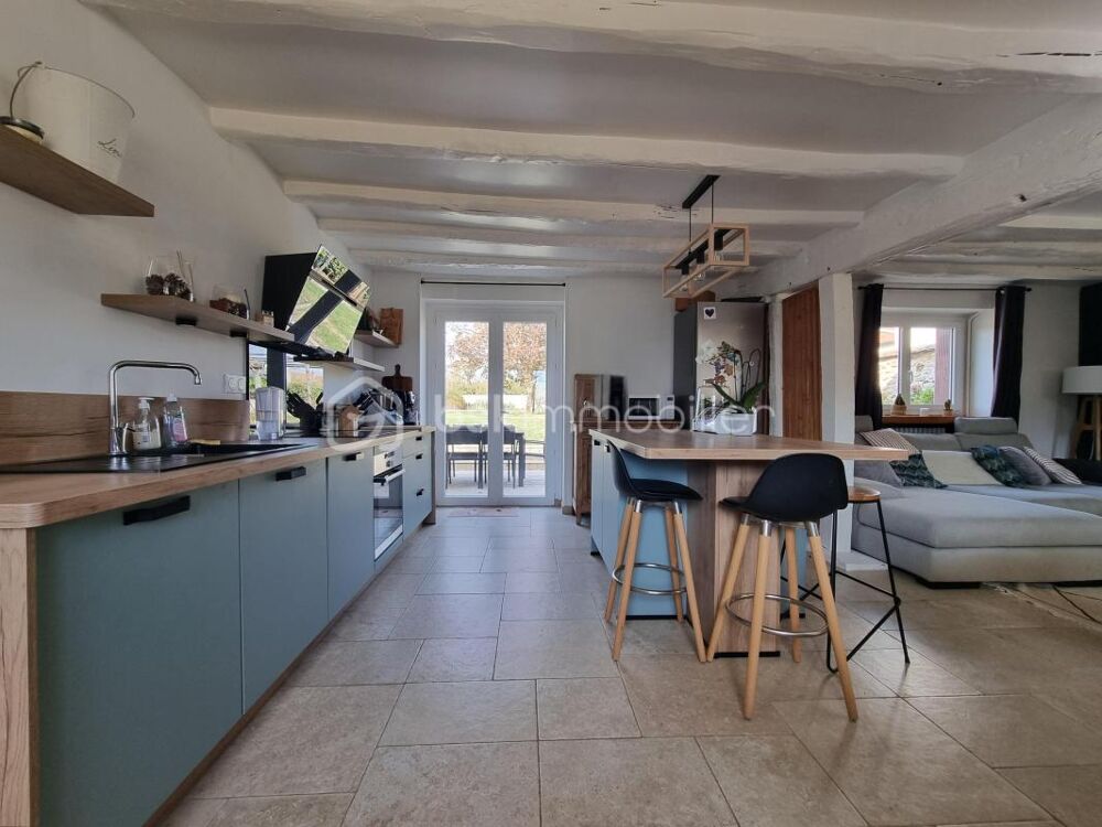 MAISON EN PIERRE