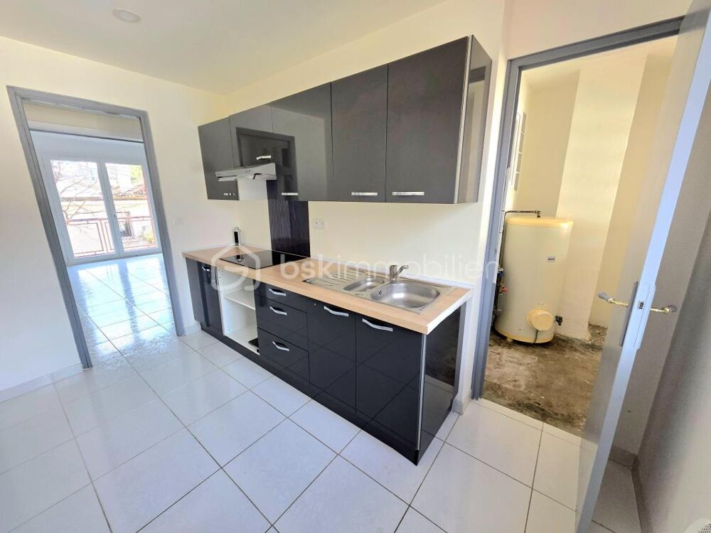 VALREAS / APPARTEMENT 1ER ETAGE 2 CHAMBRES / CLIMATISATION REVERSIBLE