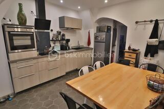 Vente Maison Maison de village R+2, 97m², 3 chambres, terrasses Montfrin