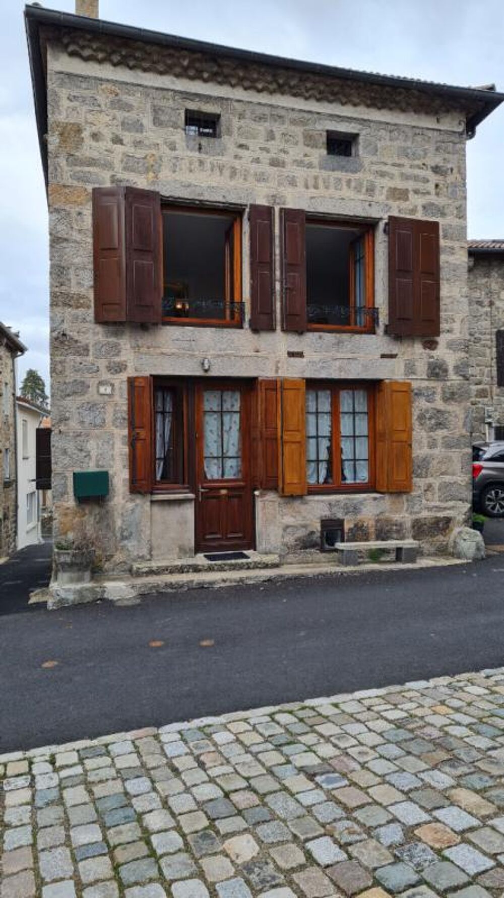 Vente Maison Saint Romain Lachalm 43620 Centre bourg Maison de village en pierre à rénover 61m² habitables Saint romain lachalm
