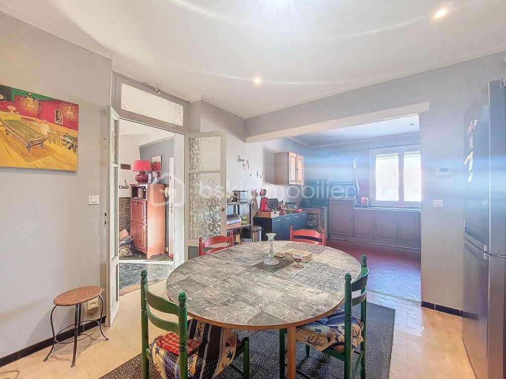Vente Appartement SPACIEUX APPARTEMENT T4 DANS UNE RESIDENCE DE CARACTERE La ciotat