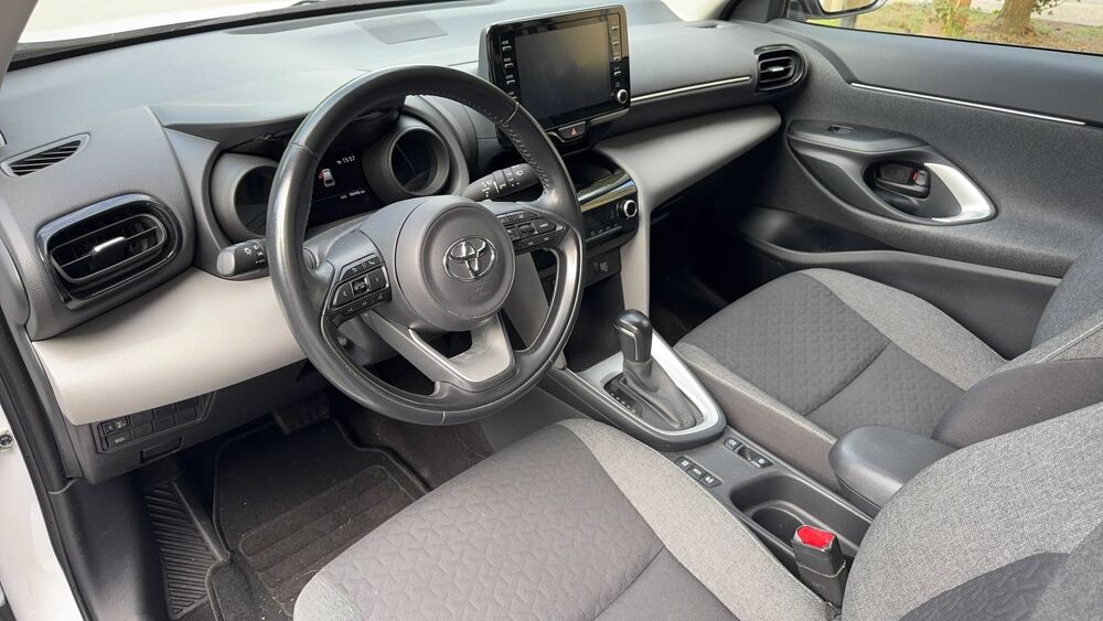 Yaris Cross 1.5 VVTi 116 Hybrid E-CVT Dynamic Business 2022 occasion 27700 Les Andelys