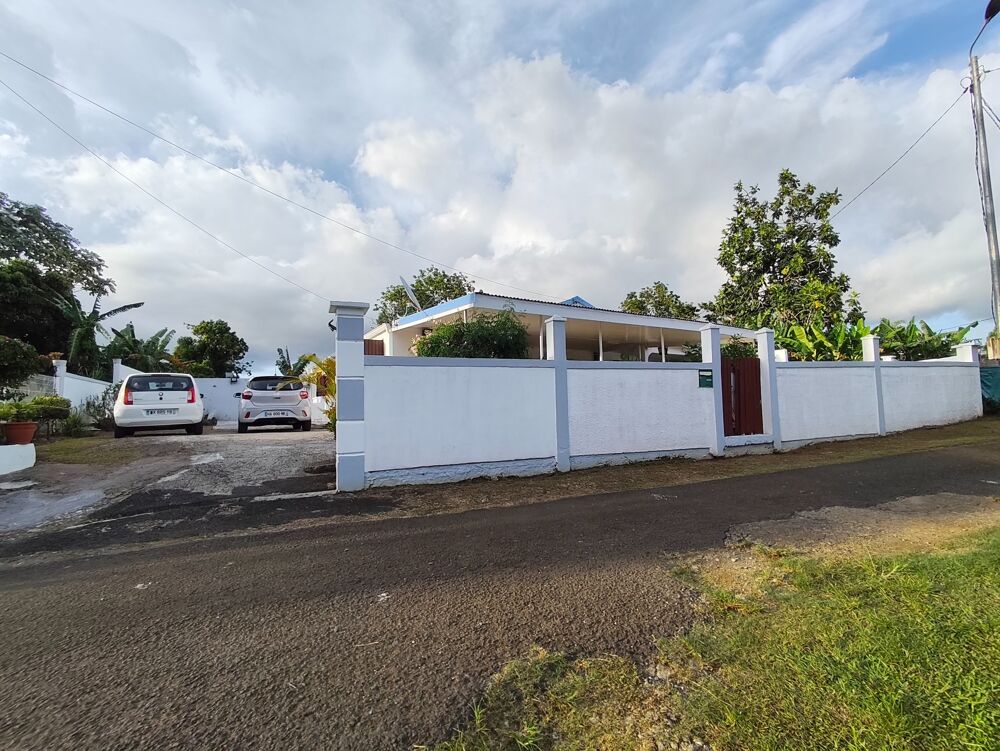 Vente Maison Maison à vendre 6 pièces SAINTE ROSE (971) Sainte rose
