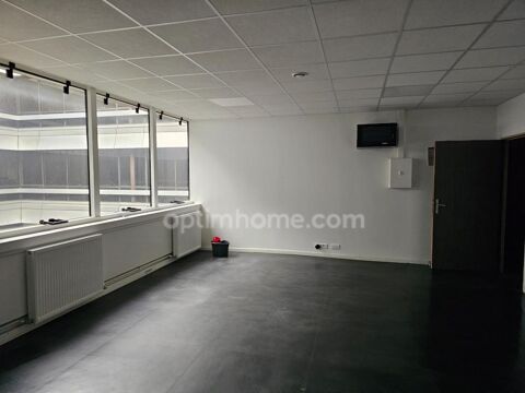   Bureau de 70 m2 à louer à Cergy Préfecture 