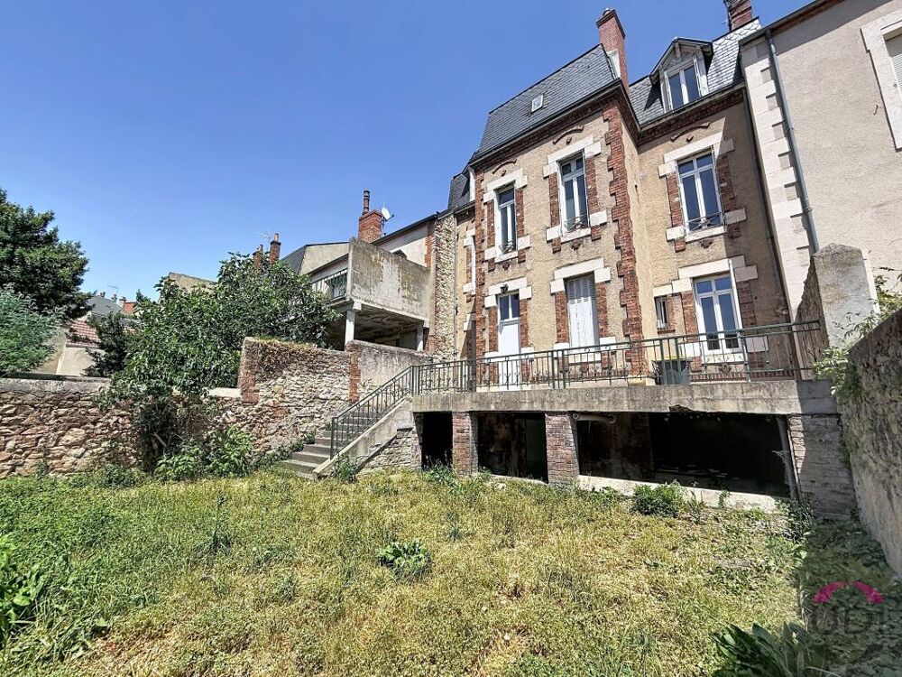 Maison bourgeoise de caractère  258 m²  Centre-ville de Montluçon