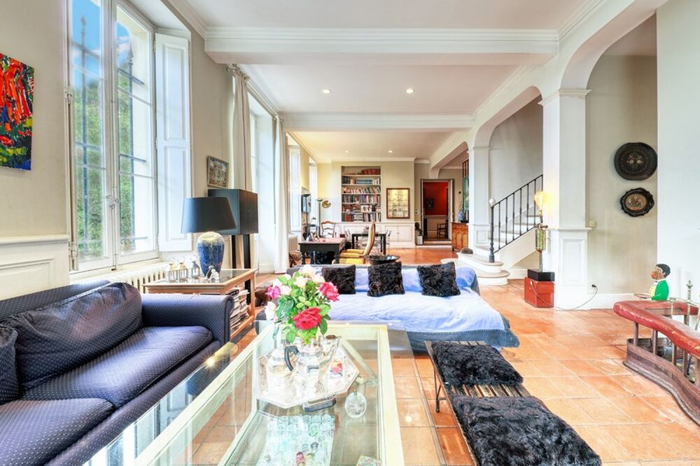 Vente Propriété/Château Marseille 9éme, Parc National des Calanques, Maison de Maître de 500 m² avec son parc de 2 Hectares , 11 studios Marseille 9