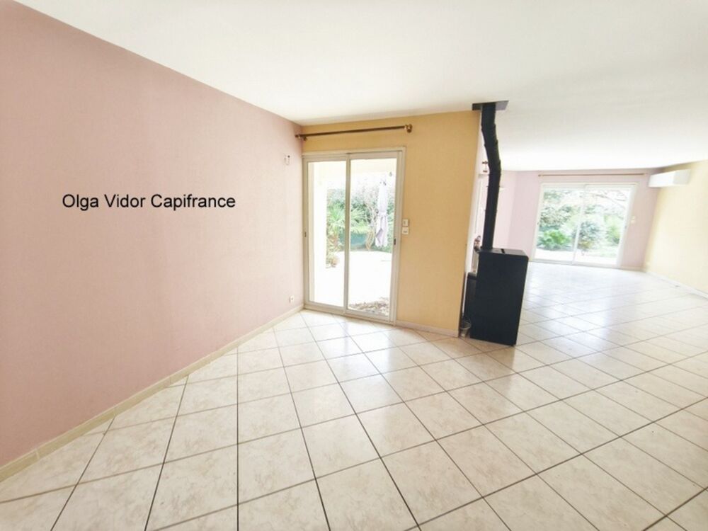 Maison à vendre 4 pièces AGDE avec garage, jardin et places de stationnement
