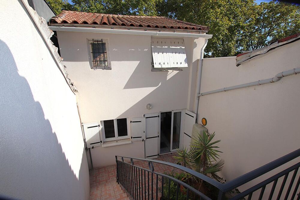 Vente Villa Maison de ville rénovée avec cour, garage et Studio ? Quartier des Beaux-Arts Montpellier