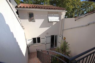 Vente Villa Maison de ville rénovée avec cour, garage et Studio ? Quartier des Beaux-Arts Montpellier