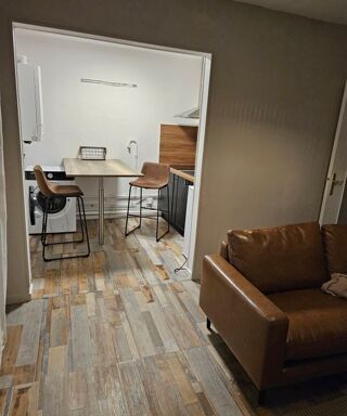  Appartement à louer 2 pièces 35 m²