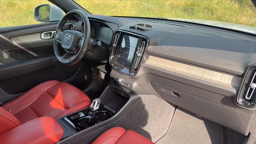 XC40 2.0 B4 197 Geartronic 8 Inscription Luxe - Automatique Toit 2020 occasion 74100 Annemasse