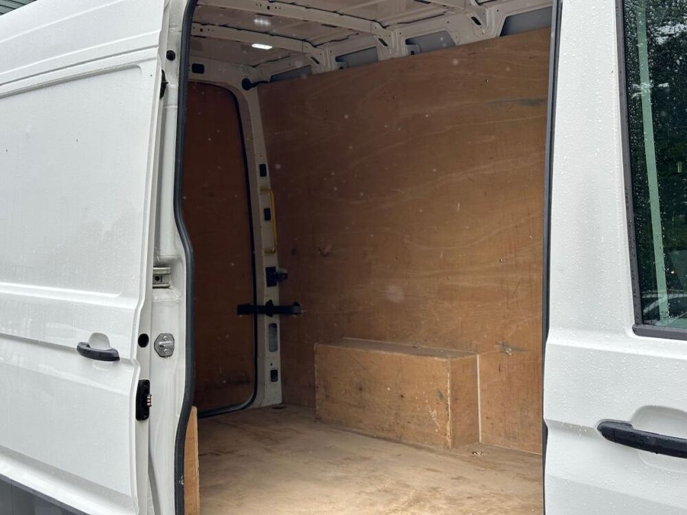 Crafter VAN II 2.0 TDI 102 30 L3H3 BUSINESS LINE PRIX TTC 2019 occasion 78240 Chambourcy