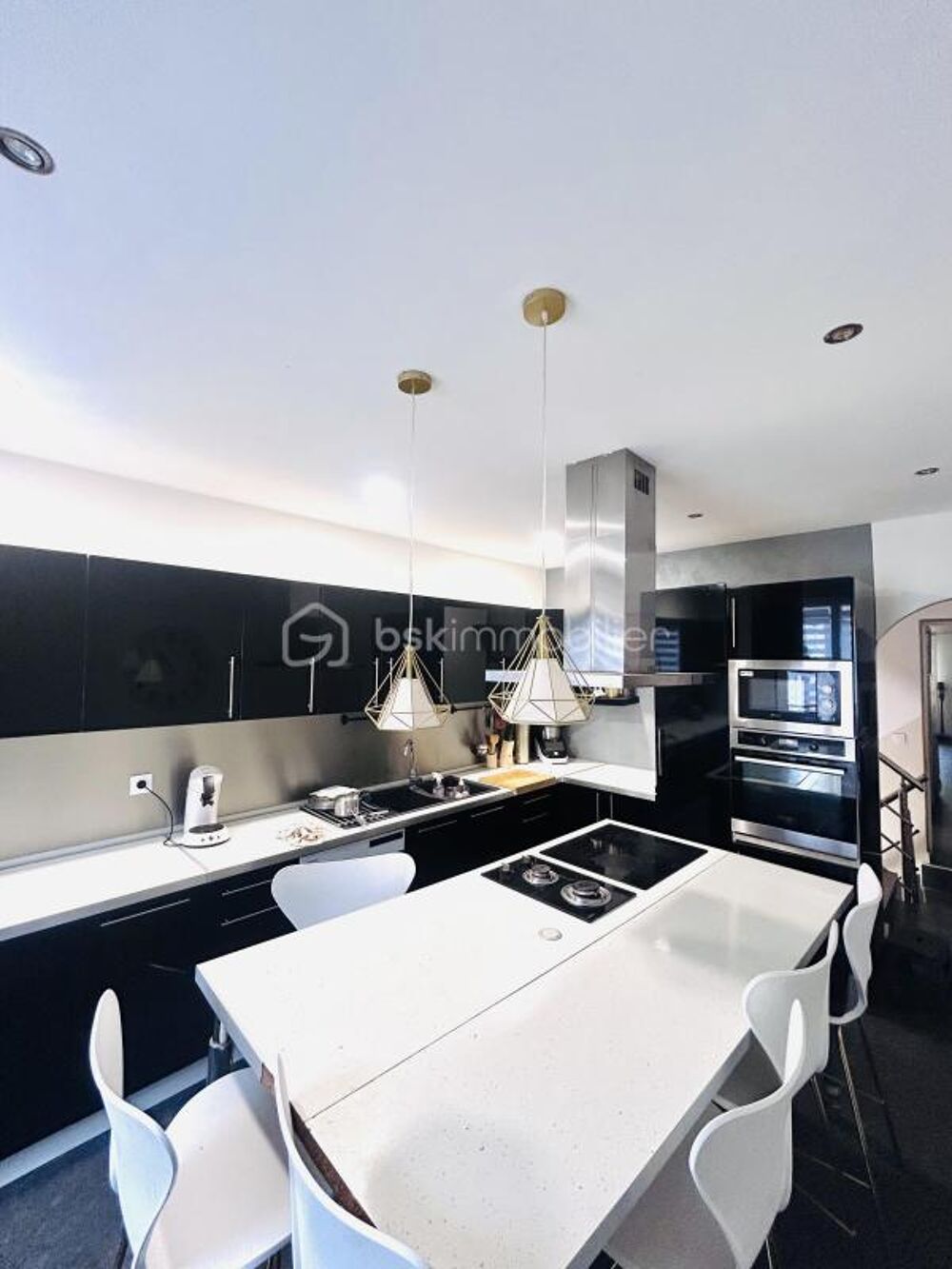 Vente Maison Immeuble de ville 120 m² sur boulevard – local loué, studio, fort potentiel locatif Tarascon